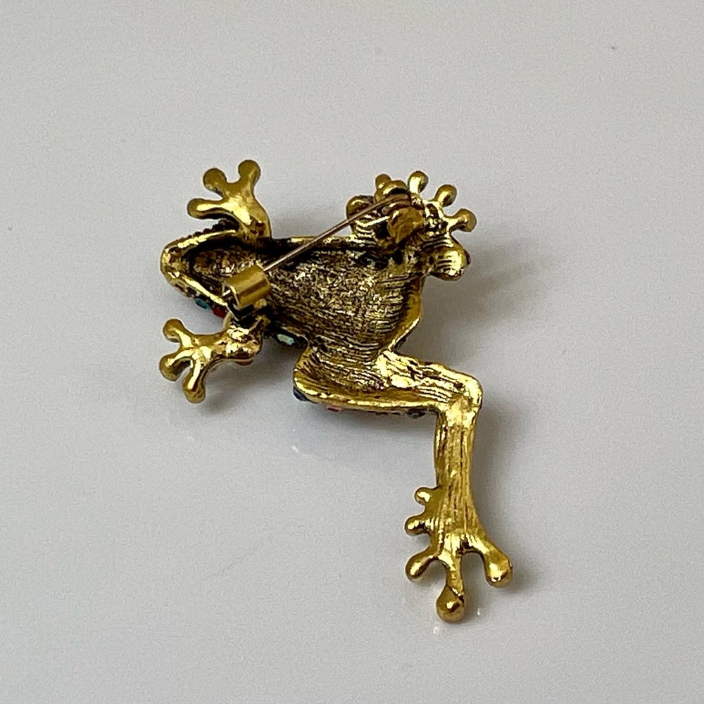 Unique Frog Rhinestone Brooch - Picture 7 of 9